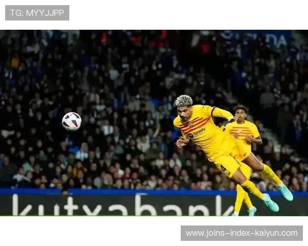 巴萨球迷增焦虑，巴萨踢球