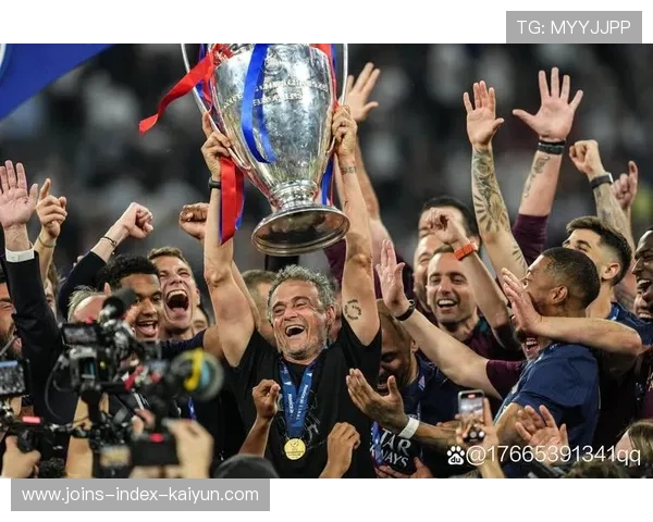 国米斯莫林关键解围守住比分，展现铁血防线的坚韧力量